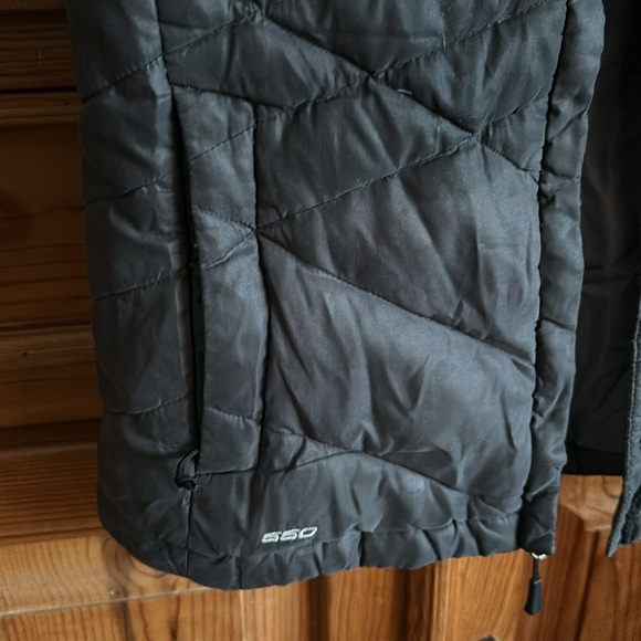 The North Face Black Puffer Vest - Picture 4 of 7